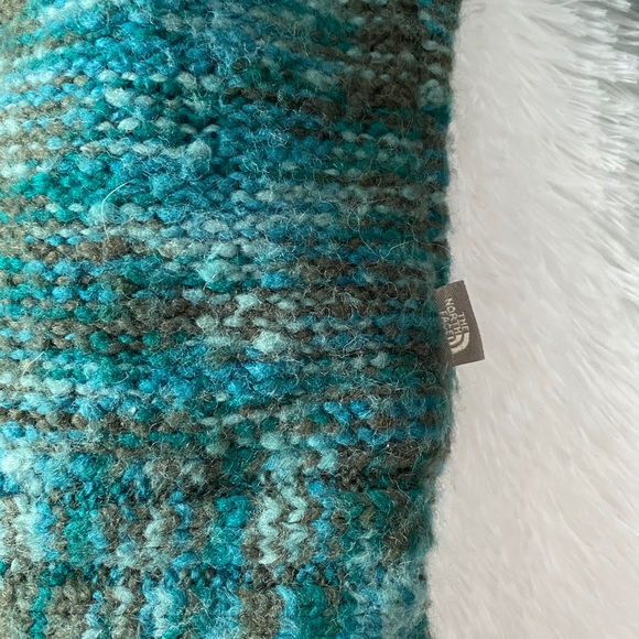 The North Face Wool Sweater - Picture 3 of 3